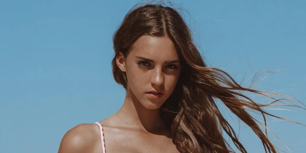 Emily Feld Info