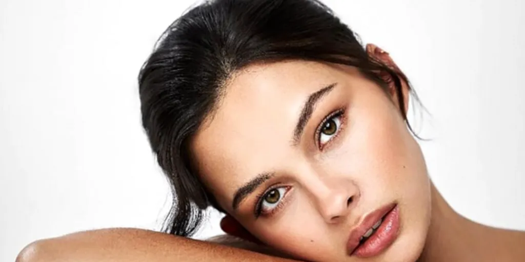 Lorena Duran (Model) Info