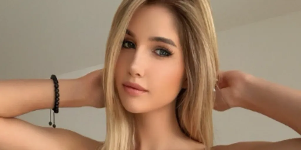 Alina Lova Info
