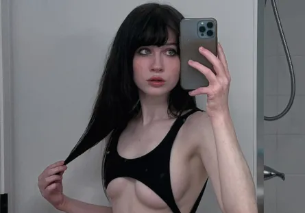Nora Fawn Info