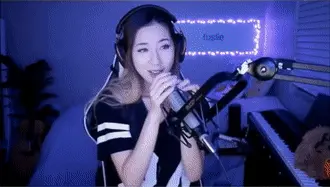 fuslie moves porn gif