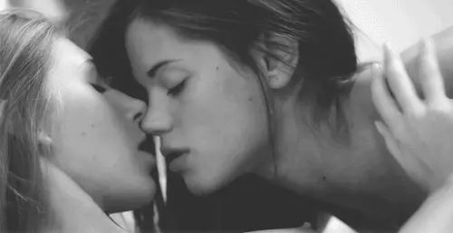 kissing lesbians porn gif