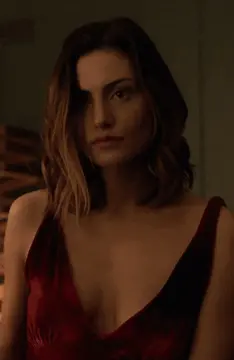 phoebe tonkin porn gif