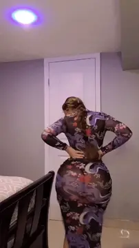 huge ass shaking porn gif