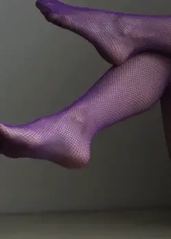 hot feet - mini diva porn gif