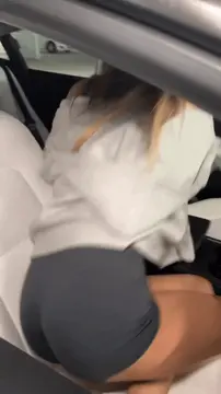 pretty lips porn gif
