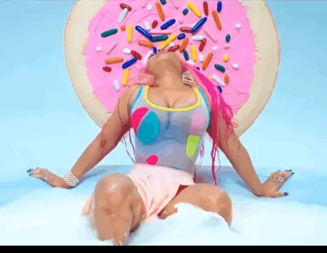 nicki minaj can’t control herself porn gif