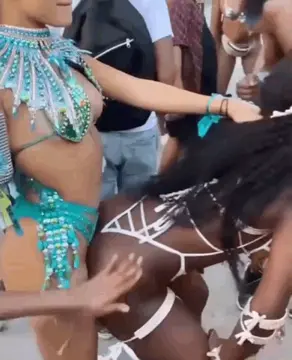 ass grinding on a pussy!! good god how i luv carnaval!!! porn gif