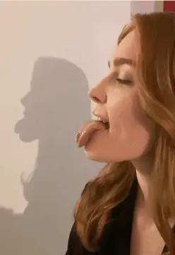 showing long tongue (jia lissa) porn gif