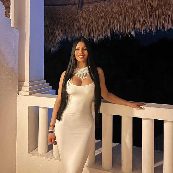 barbara-alyn-woods nudes