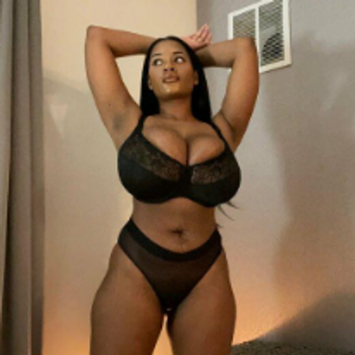 yaniithebody-leaked-nudes nudes