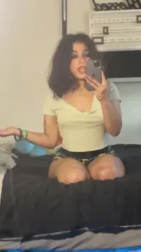 tiktok girl #2 (ɥsᴉɟploƃxɹnoʎ)