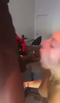 Girl forgets all about her bf during her first week at college 