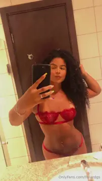 Lívi@ 🍑