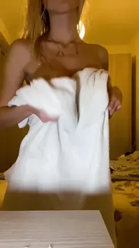 If I drop my towel you should drop your pants [OC]