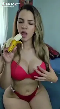 Lorena Nerdy Girl