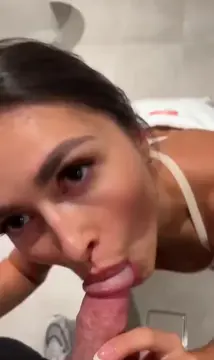 Pretty face babe sucks and Fucks