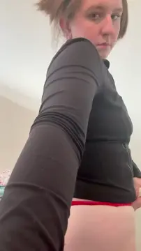 Chloe Loves Showing Her Body