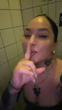 gigidacreams public blowjob