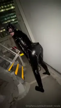 Gorgeous Catwoman Cosplayer with Big Ass Riding BBC