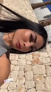 chloewarm (ig 11/25)