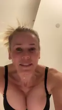 chelsea handler leaked nudes