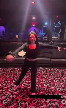Chola Cali Stripper desperate to make money during Pandemic makes licking sounds lmao ASMR
