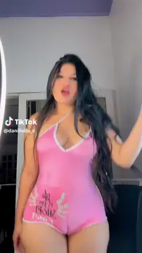 Danielita 18 añitos tremenda vagina hinchada que enamora 😱 en tiktok parte 2
