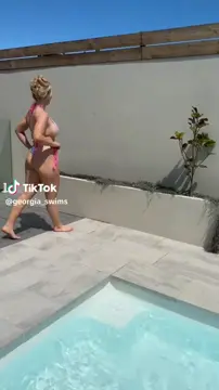 georgia_swims