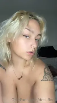 Desi.flora Loira Gostosa