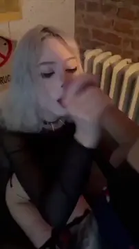 Average "straight" gooner in this sub 🤭🤭