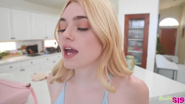 [Gracey Snow, 21] Take My Pants Off Stepbro 