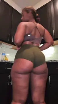 Fat ass ebony twerk