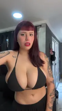 Agustina Gallardo (@dead.bxbi)
