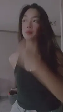 Pinay Kim Flores