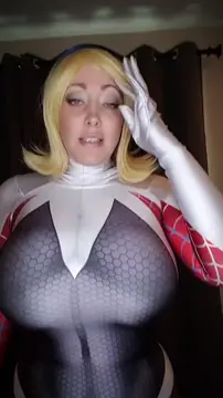 Even if I got a bigger suit, I think I need a custom pattern! #spiderverse #GwenStacy #spidergwencosplay #zentaisuit #stretchedout #cosplayer