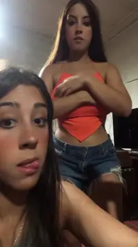 Hot teen flashes her nipples