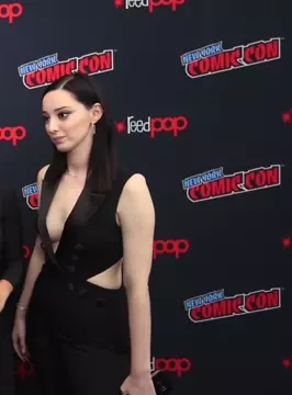 emma dumont leaked