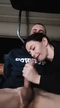 What do you call road head in a golfcart? PublicBlowjobs