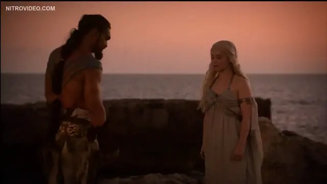Mother of Dragons forced to Show her Perky Tits 😮😍