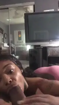 Creamy Exotica giving head