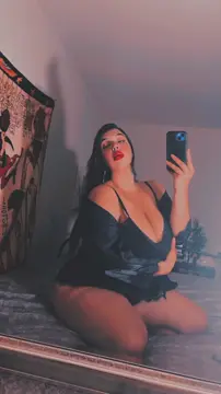 Jessicacristina.xo Cringe emo NJ slut needing your attention