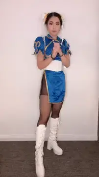 Street Fighter's Chun-Li accidentally reveals her cute girly dick while throwing a kick (Khloe Kiss)