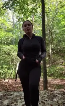Booty and hiking 🥾 🍑🤤