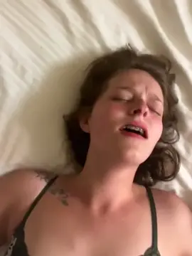 Hot girl cheating with bbc when her boyfriend out.