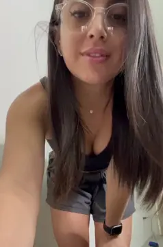 I wonder how many men find me fuckable