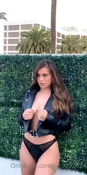 Lana Rhaodes