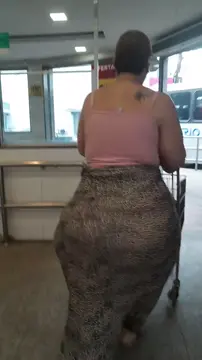 Jiggly Rethickulous Fat Ass IG GILF @KikiCosta