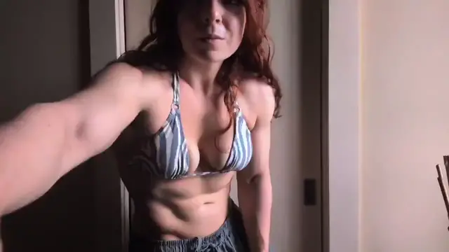 kittybitgames fit muscular cosplayer GYAT DAMN