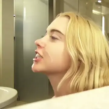 Chloe Cherry (who played Faye in "Euphoria" S02)